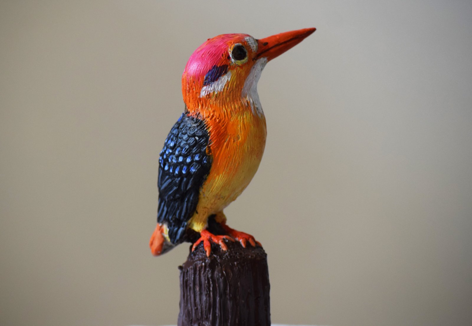Kingfisher bird sculpture by Wildsculpt, Oriental Dwarf Kingfisher Sculpture is 1 of the most beautiful Sculpture - Image 2