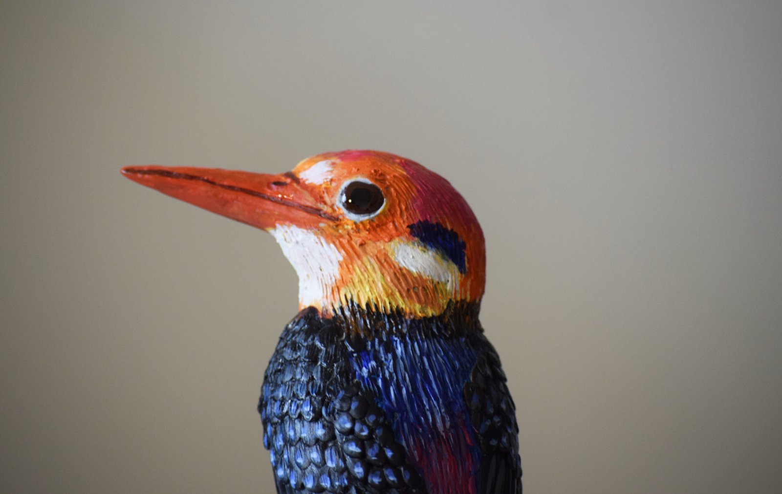 Kingfisher bird sculpture by Wildsculpt, Oriental Dwarf Kingfisher Sculpture is 1 of the most beautiful Sculpture - Image 3